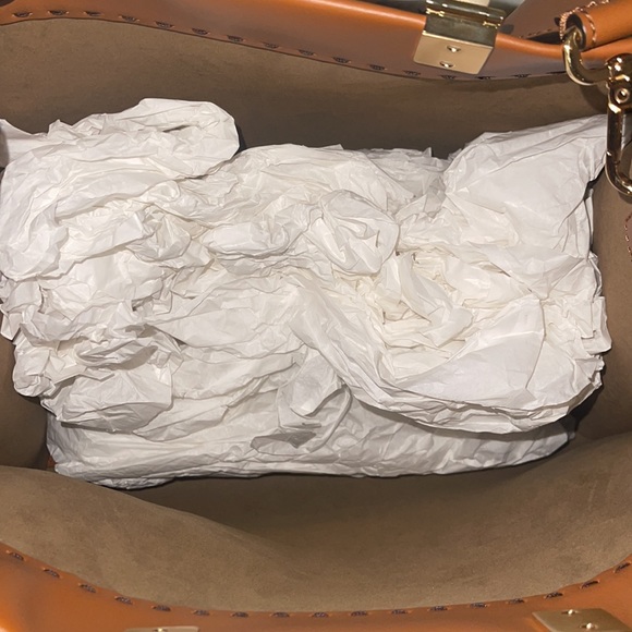 Fendi - Picture 2 of 10